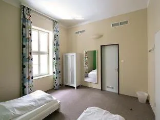 Hostel Wombat's