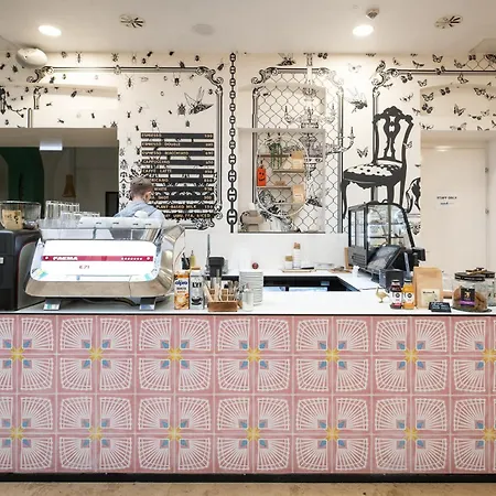 Хостел Wombat's